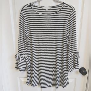 Weekend Suzanne Betro tunic top black white stripe bell sleeves  oversized Small